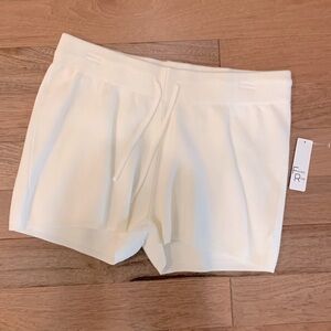 NWT Faded Rose white Shorts